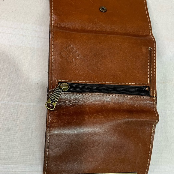 Patricia Nash Cametti trifold brown leather wallet with many compartments - Picture 10 of 13